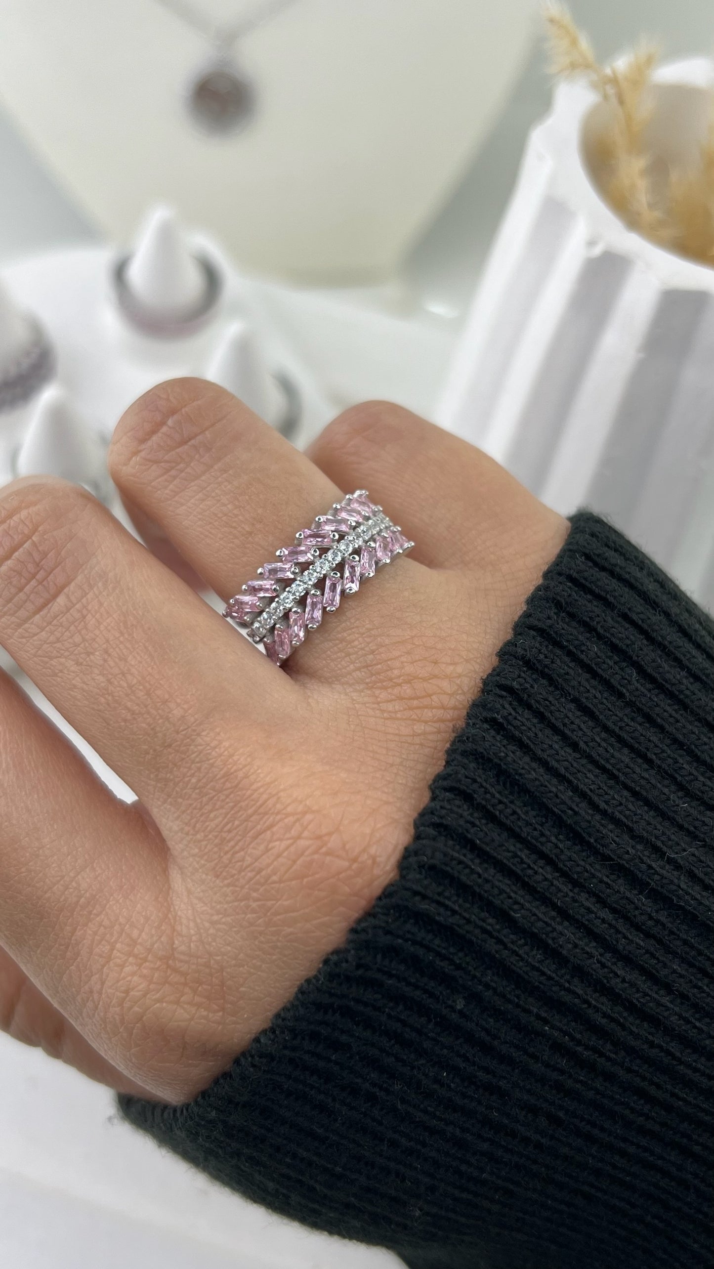 Ring Lily