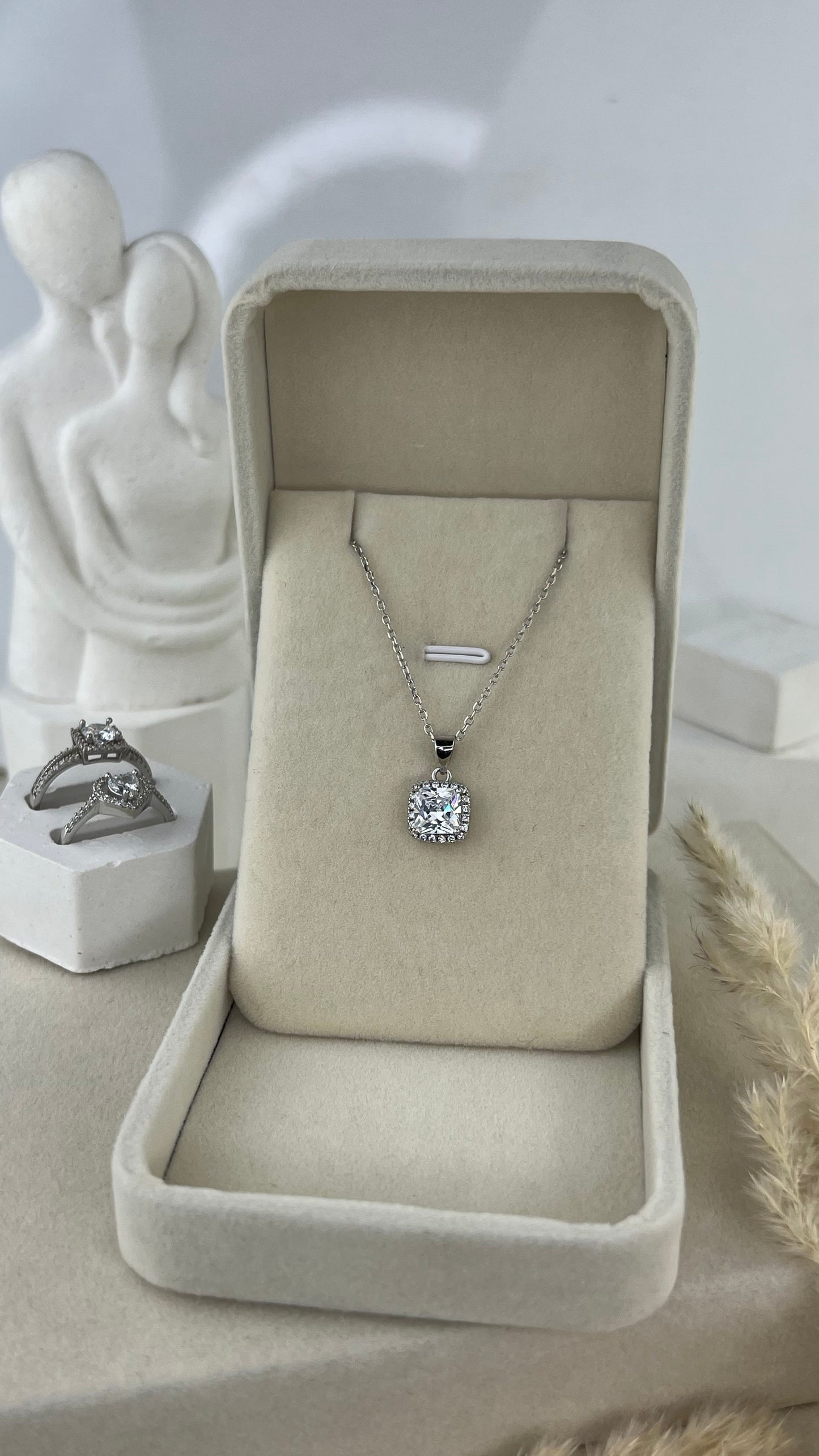 Necklace Luminous